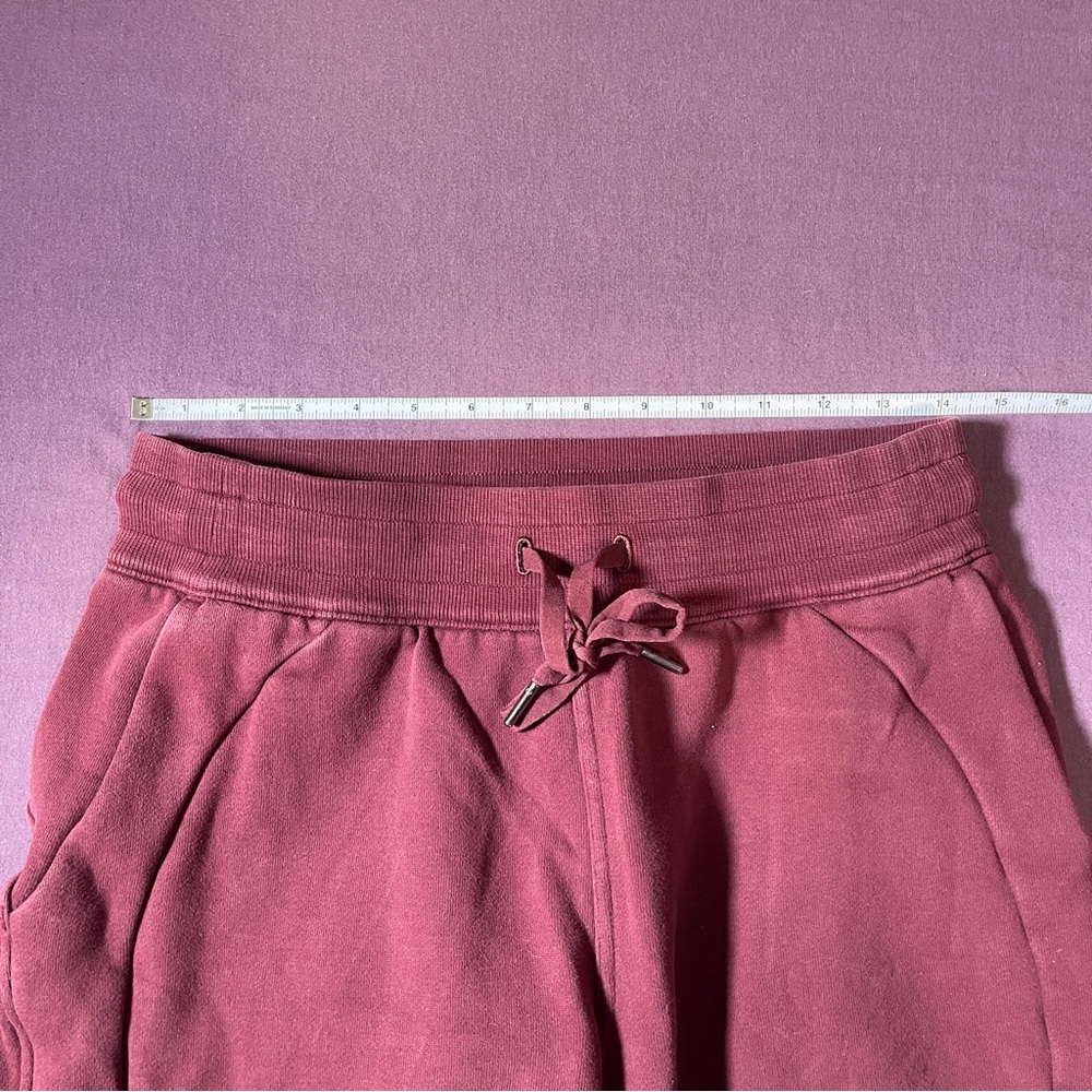 Lululemon Scuba High-Rise Jogger Sweatpants in Distressed Red - Size 6 - Picture 4 of 7